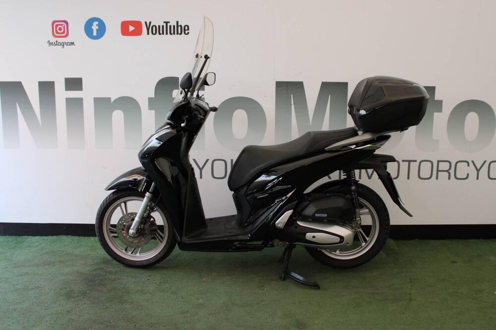 Honda SH 150i (2020 - 24) (4)