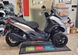 Piaggio MP3 300 ABS Hpe (2021 - 24) usata