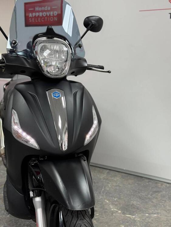 Piaggio Beverly 350 ABS (2016 - 20) (5)