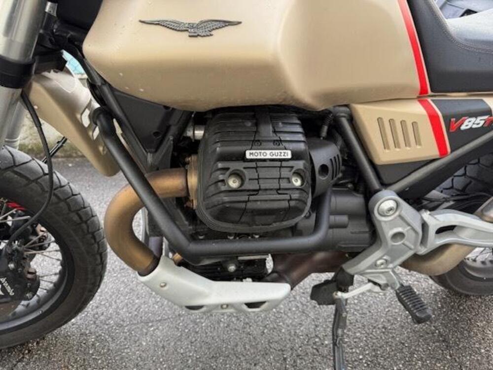 Moto Guzzi V85 TT Travel (2020) (3)