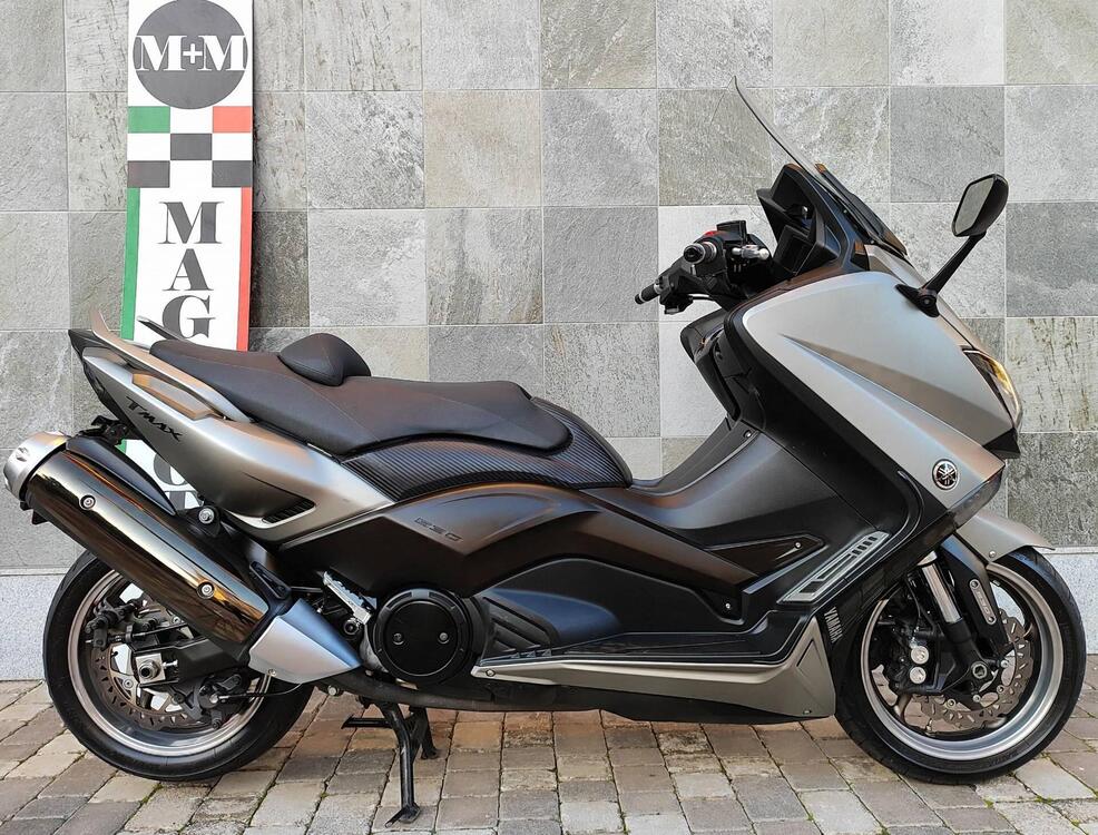 Yamaha T-Max 530 (2015 - 16) (2)