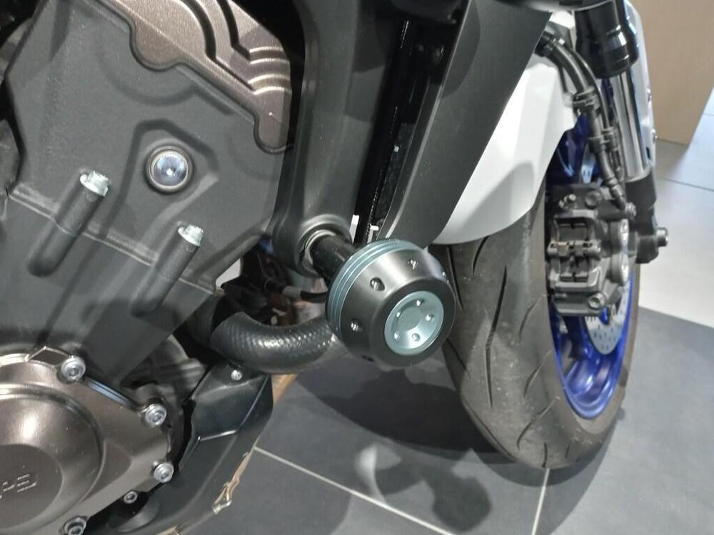 Yamaha MT-09 (2017 - 20) (4)