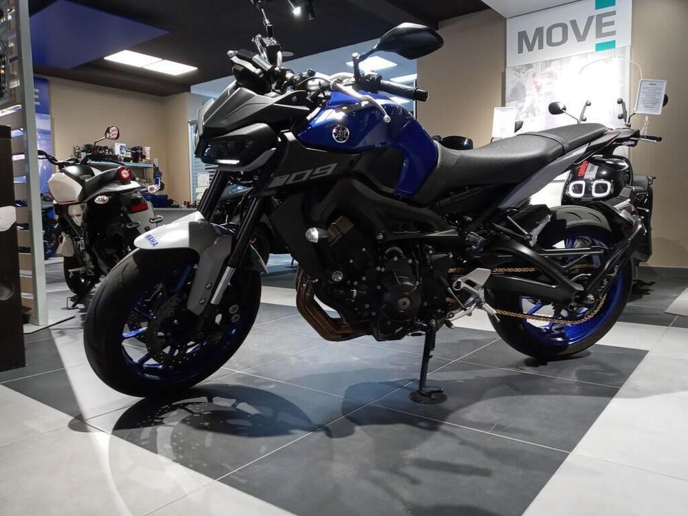 Yamaha MT-09 (2017 - 20) (3)