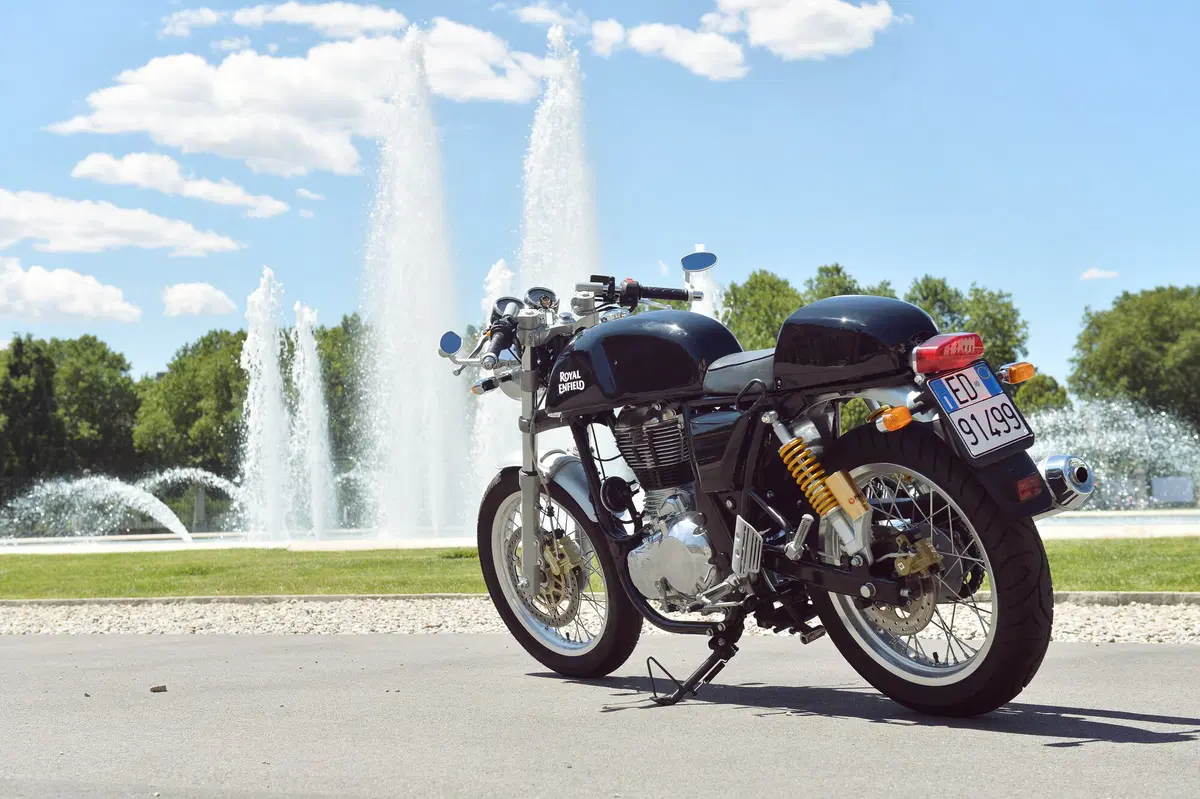 Royal Enfield Bullet, Classic e Continental GT (25)