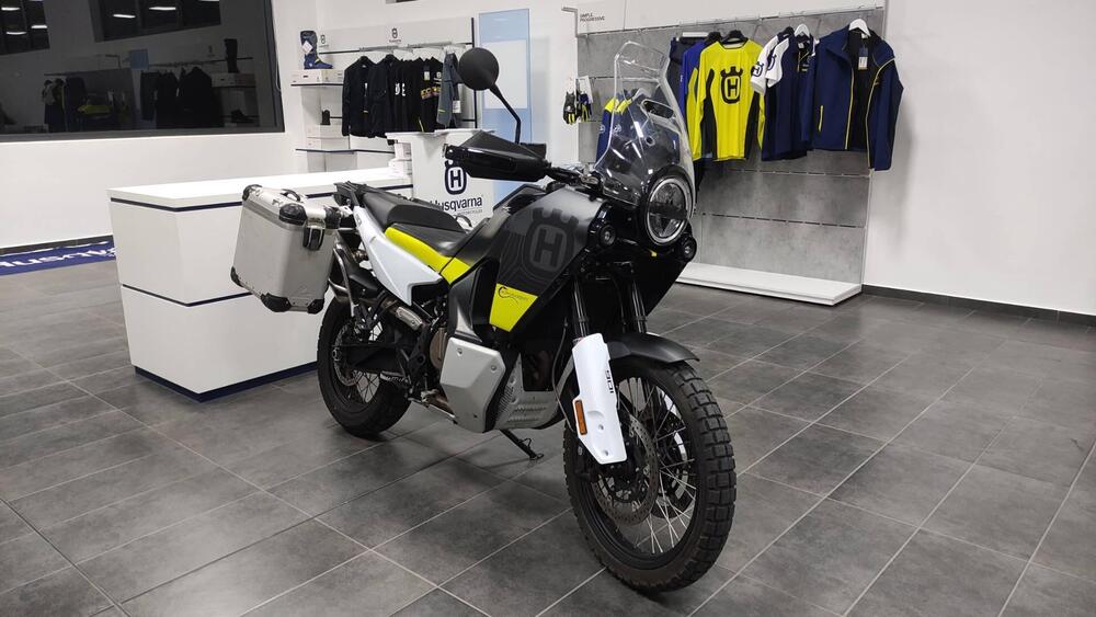 Husqvarna Norden 901 (2022 - 25)