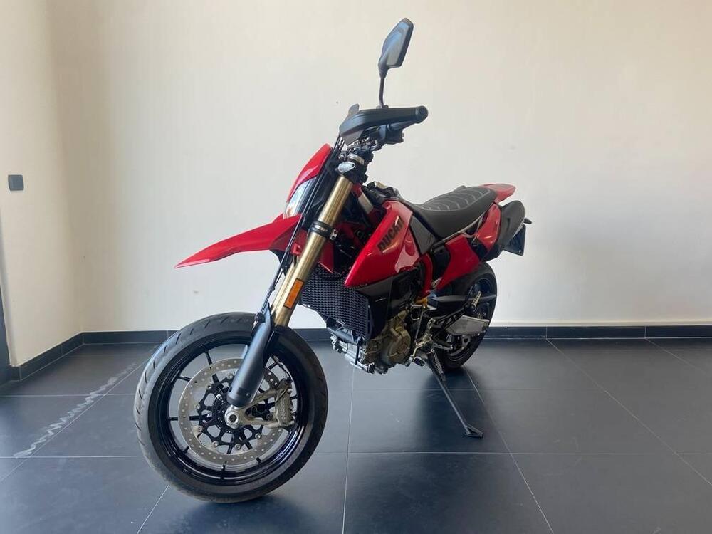 Ducati Hypermotard 698 Mono (2024) (5)