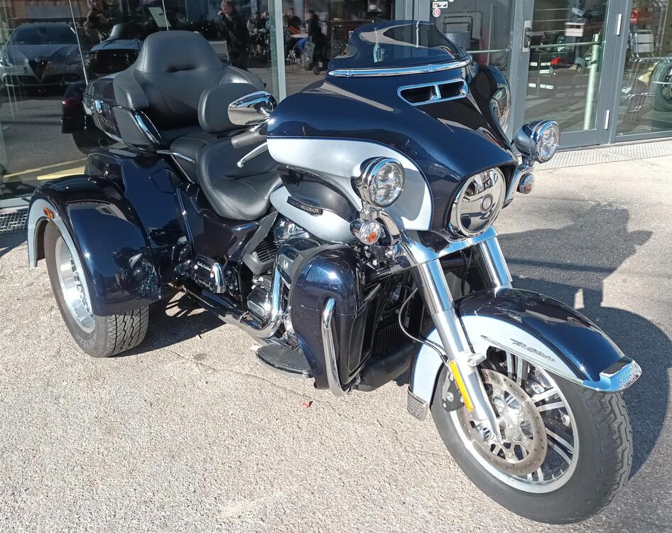 Harley-Davidson 114 Tri Glide Ultra (2019 - 20) - FLHTCUTG (3)