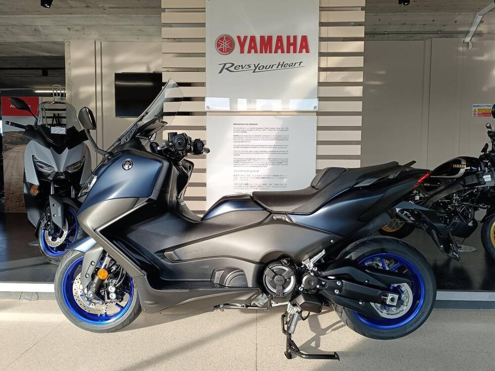 Yamaha T-Max 560 (2022 - 24) (5)