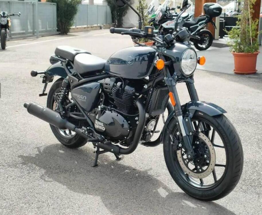 Royal Enfield Shotgun 650 (2024) (2)