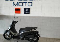 Piaggio Beverly 350 SportTouring ie ABS (2011 - 17) usata