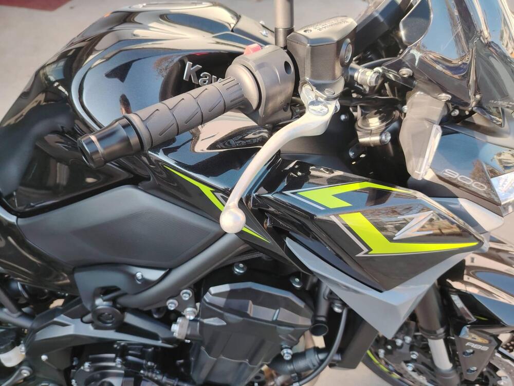 Kawasaki Z 900 (2021 - 24) (2)