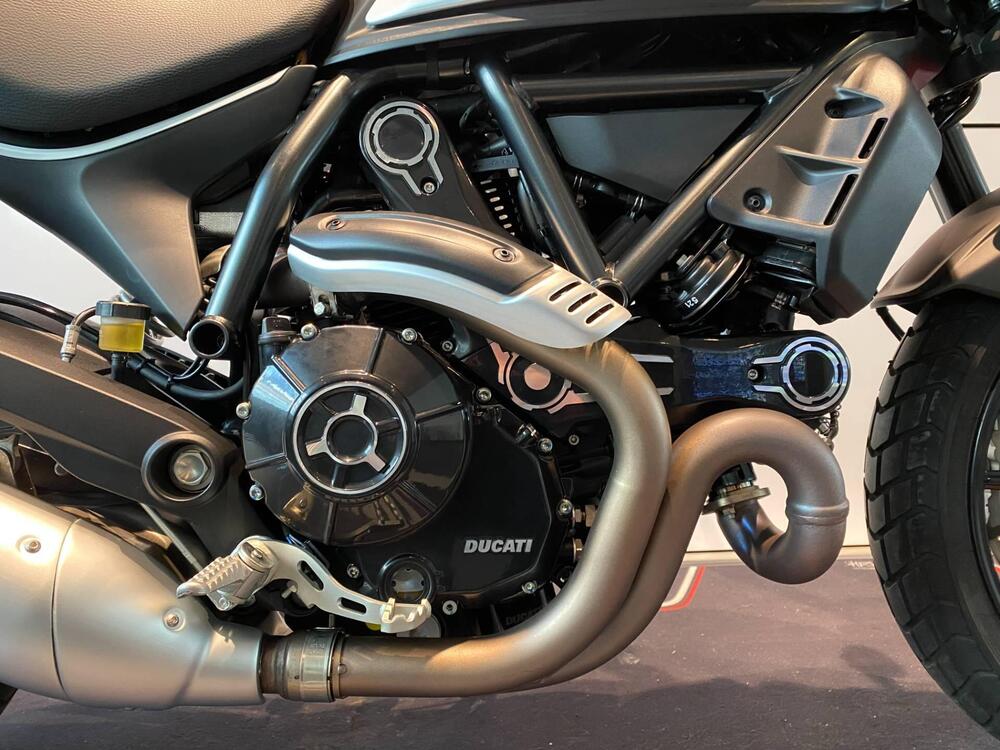 Ducati Scrambler 800 Icon Dark (2021 - 22) (4)