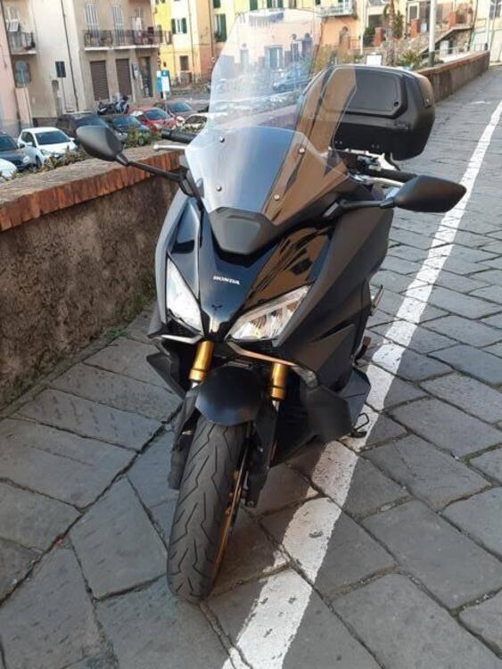 Honda Forza 750 DCT Urban (2021 - 24) (2)