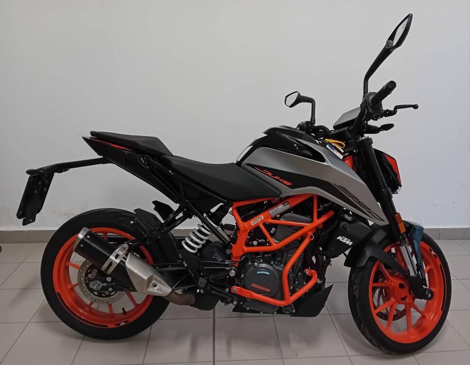 KTM 390 Duke (2021 - 23) (3)