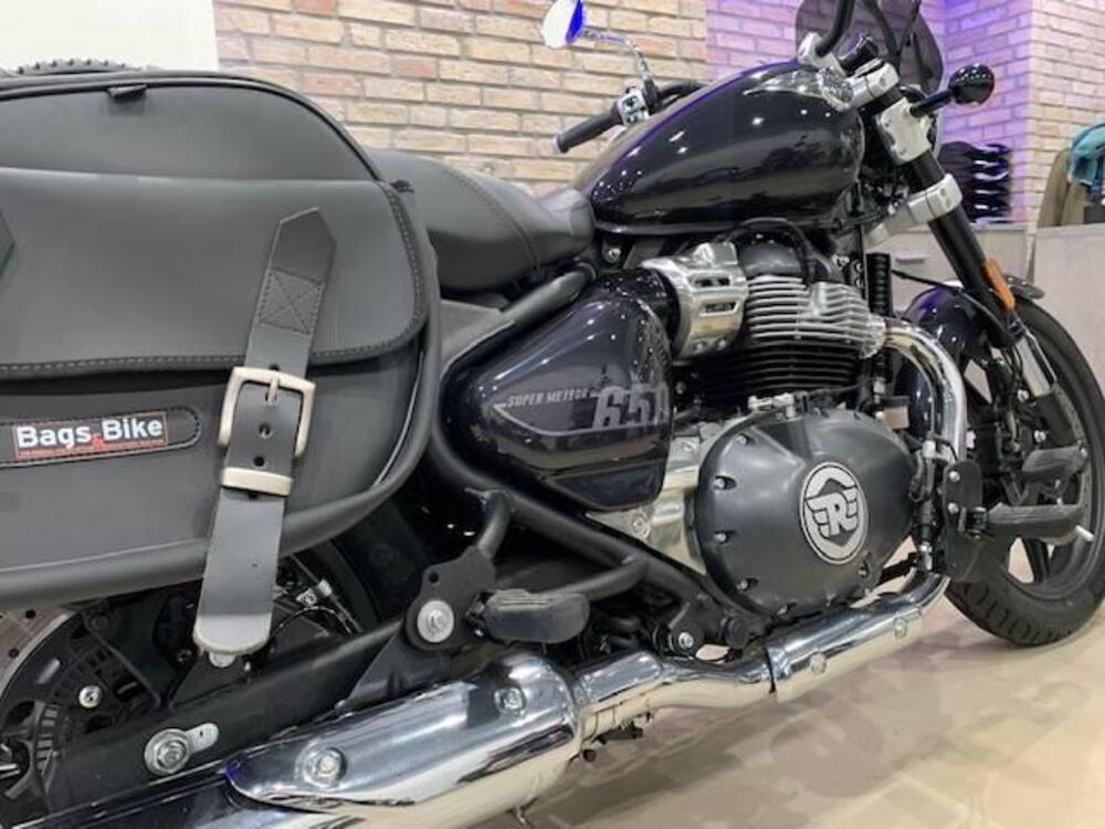 Royal Enfield Super Meteor 650 (2023 - 24) (2)