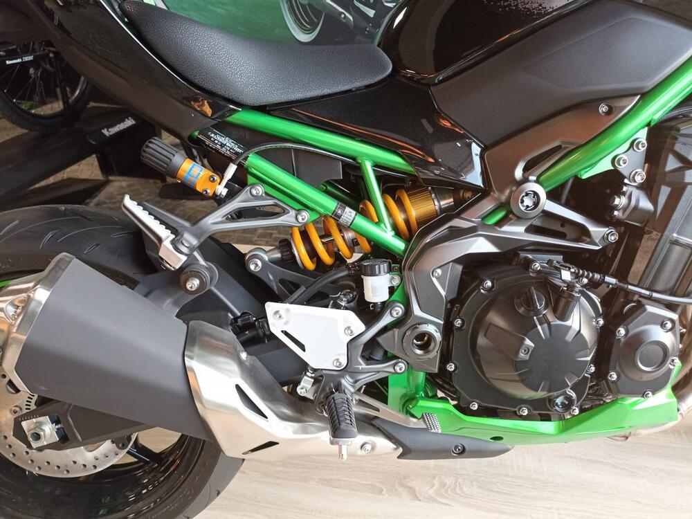 Kawasaki Z 900 SE (2022 - 24) (4)