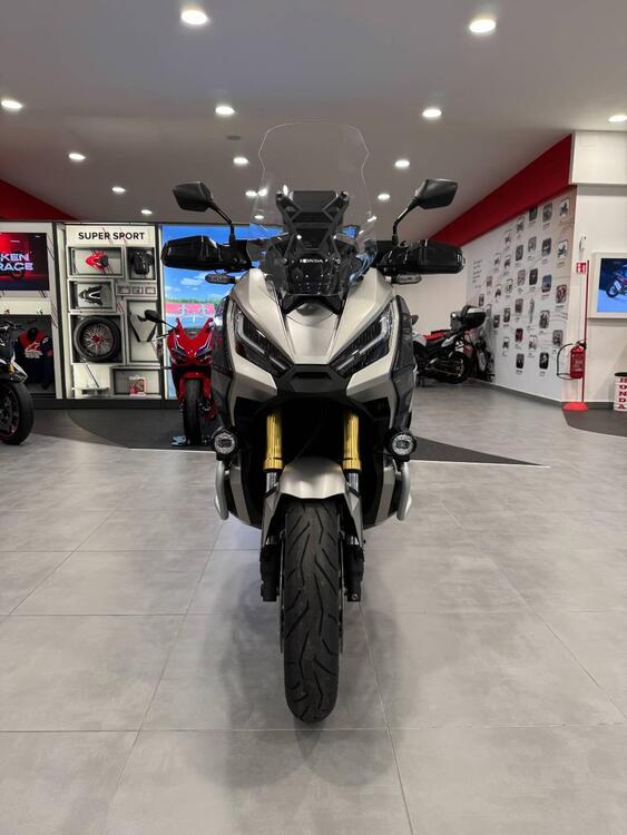 Honda X-ADV 750 DCT Travel (2021 - 24) (5)