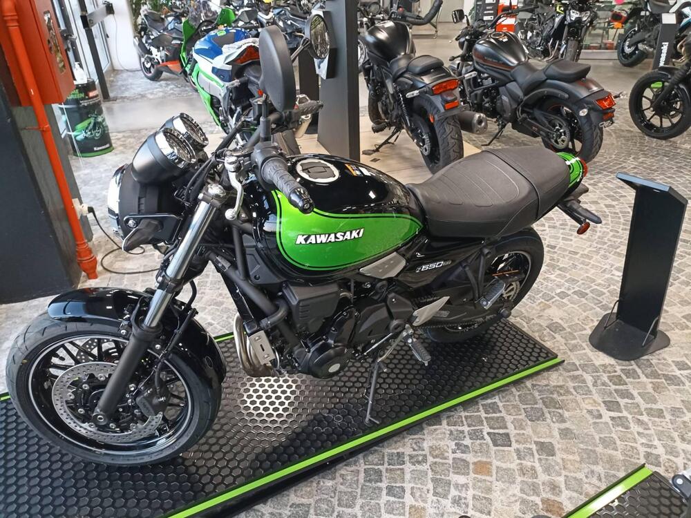 Kawasaki Z 650 RS (2025) (2)