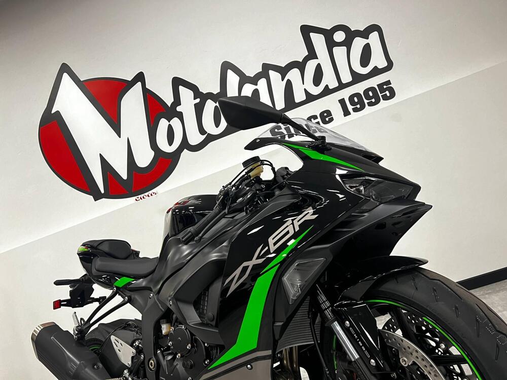 Kawasaki Ninja 636 ZX-6R (2024 - 25) (2)