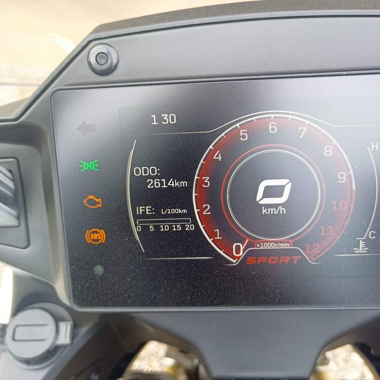 CFMOTO 650MT (2021 - 24) (4)