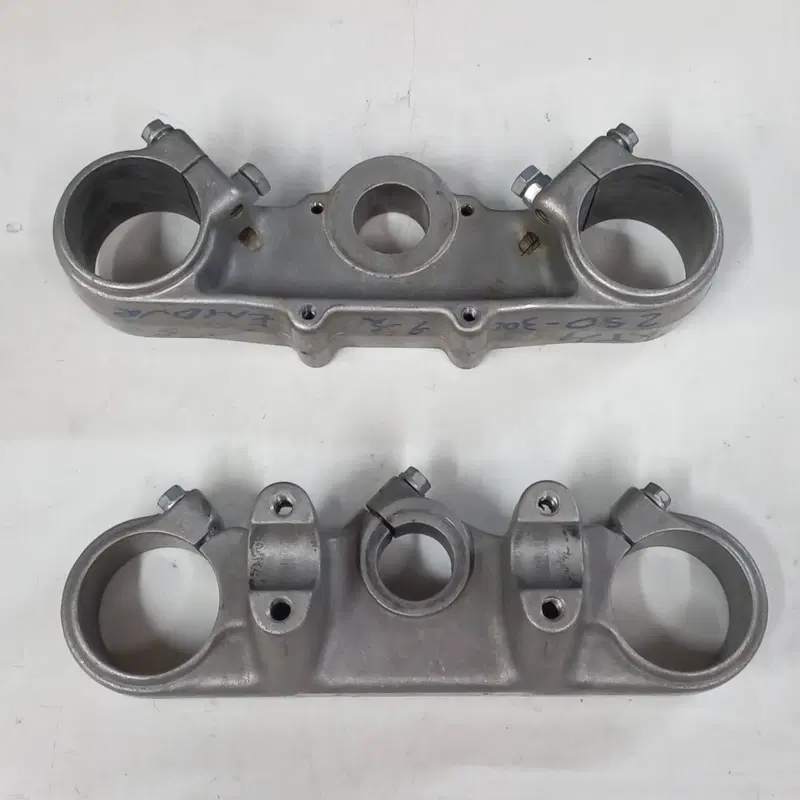 Piastre forcella Ktm diam 54/60 int.190 inferiore (2)