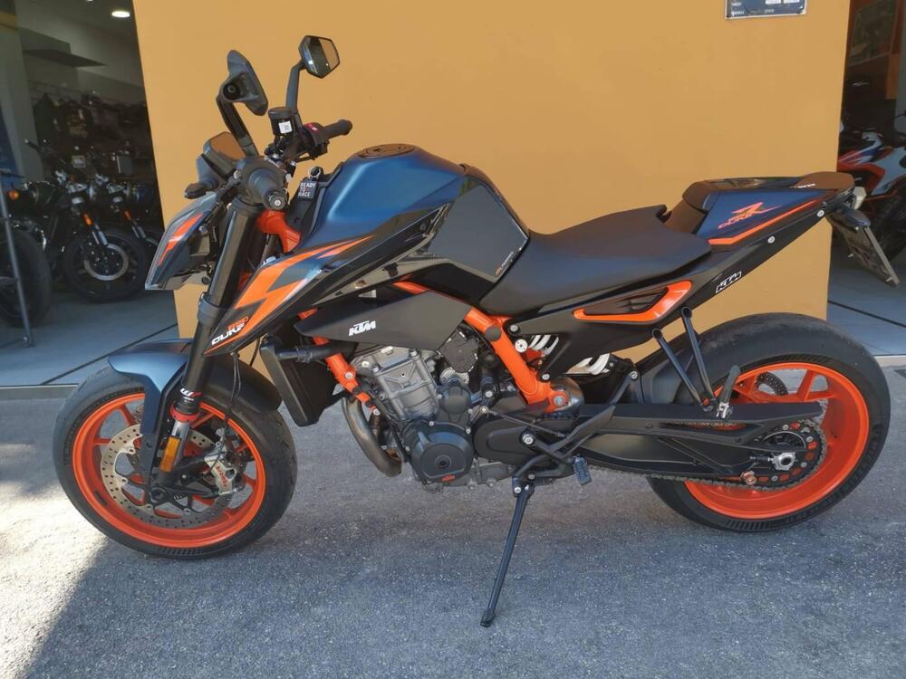 KTM 890 Duke R (2022 - 23) (4)