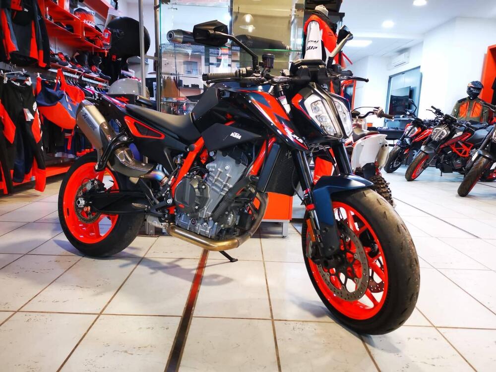 KTM 890 Duke R (2022 - 23)