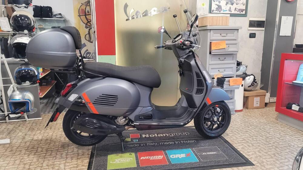 Vespa GTS 300 Super Sport (2023 - 24)