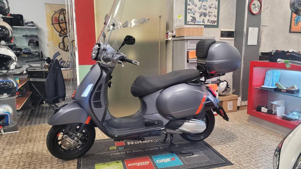 Vespa GTS 300 Super Sport (2023 - 24) (3)