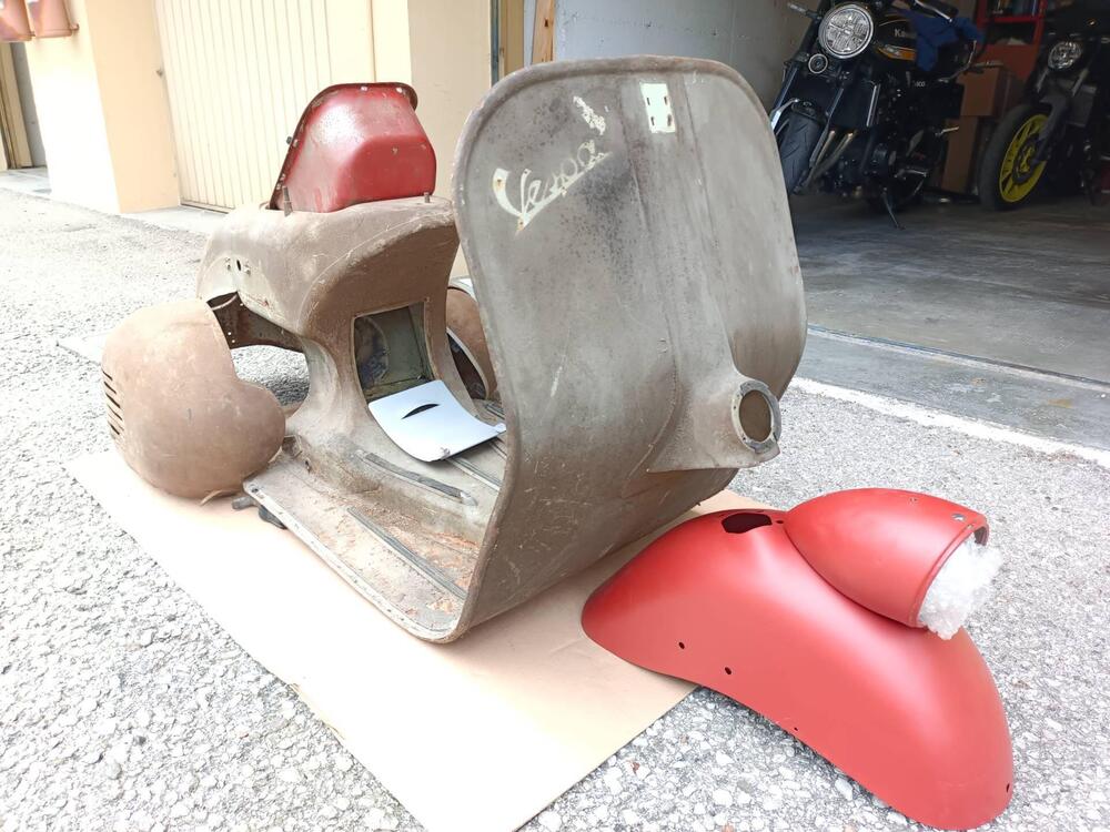 Piaggio Vespa Faro Basso VN1 (4)