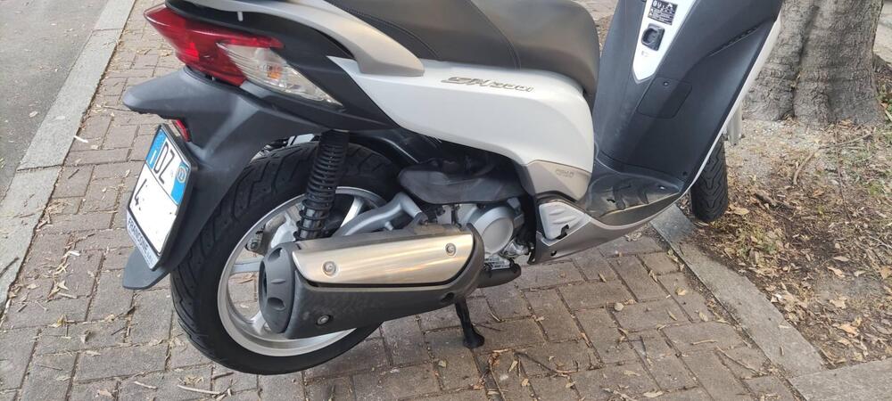 Honda SH 300 i ABS (2011 - 13) (3)