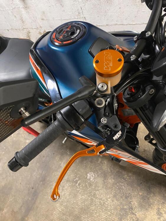 KTM 890 Duke R (2022 - 23) (3)