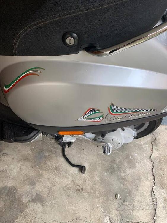 Vespa Lx 50 4T (4)