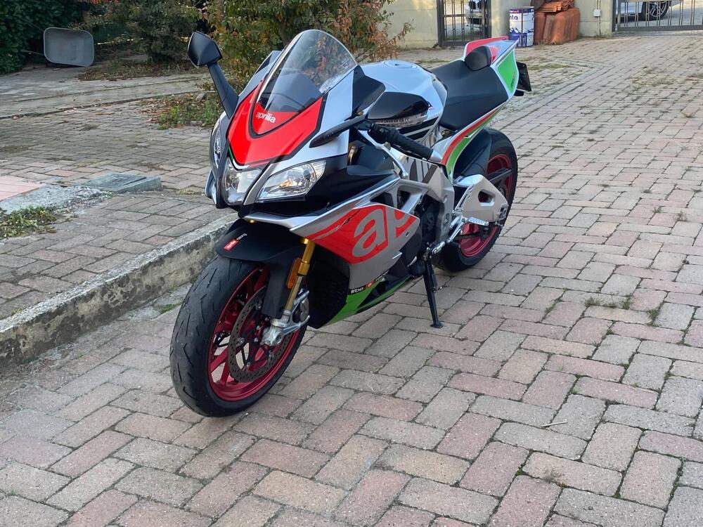 Aprilia RSV4 RF (2017 - 19) (3)