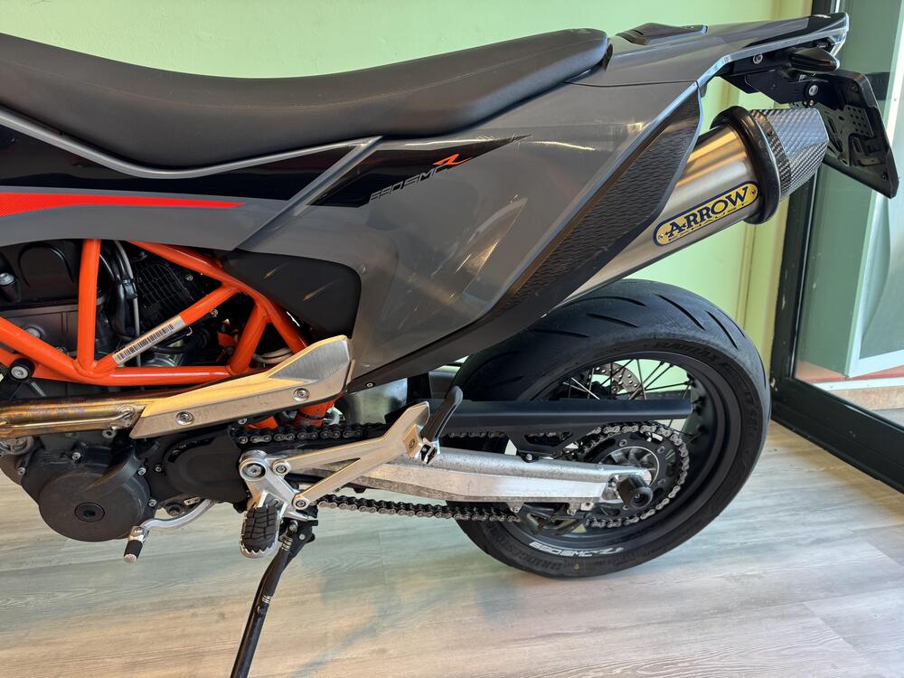 KTM 690 SMC R (2021 - 22) (3)