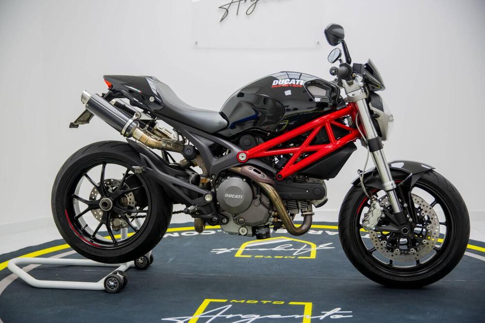 Ducati Monster 796 (2010 - 13) (2)