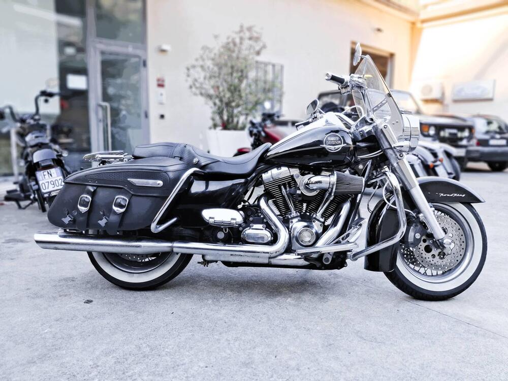 Harley-Davidson 1584 Road King Classic (2007 - 11) - FLHRCI