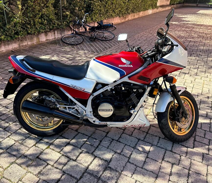 Honda FV750