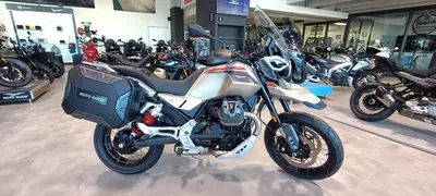 Moto Guzzi V85 TT Travel (2024 - 26) nuova