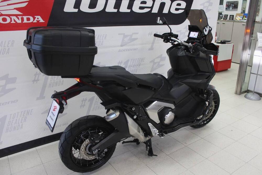 Honda X-ADV 750 DCT (2021 - 24) (2)