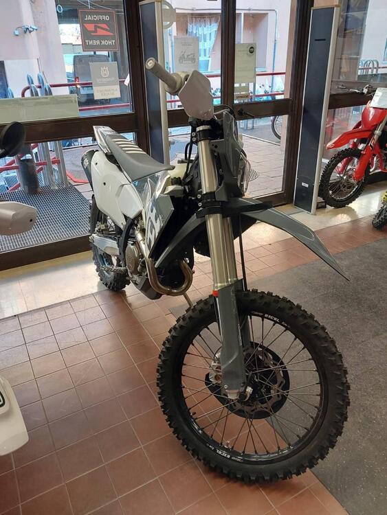 Husqvarna FE 350 Pro (2024) (3)