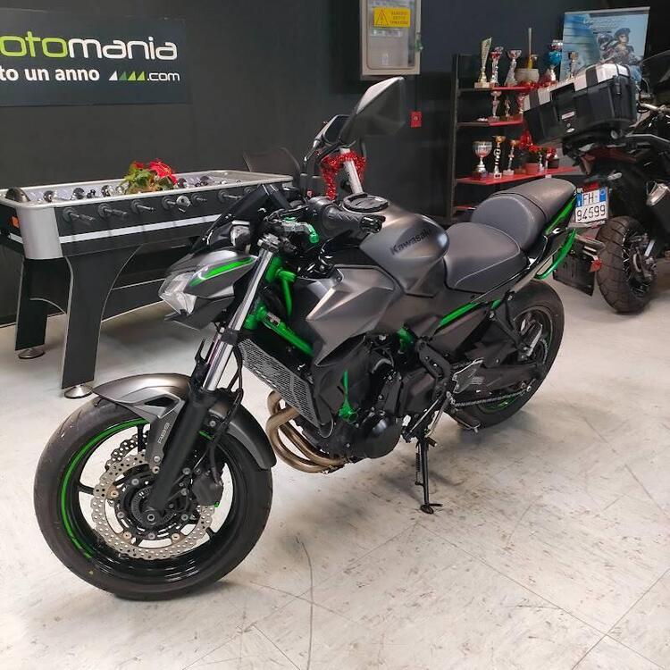 Kawasaki Z 650 (2021 - 24) (2)