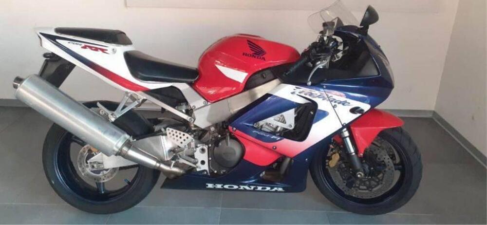 Honda CBR 900 RR Fireblade (2000 - 01)