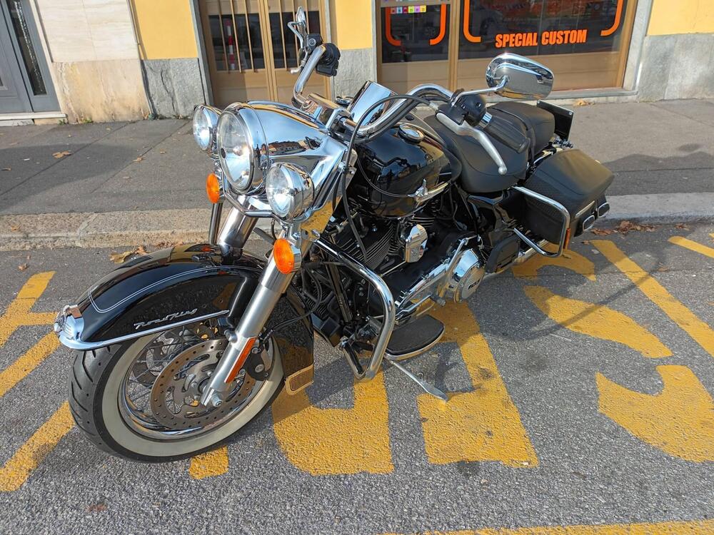 Harley-Davidson 1690 Road King (2008 - 09) - FLHR (5)