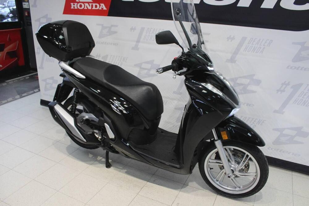 Honda SH 350 (2021 - 24) (3)