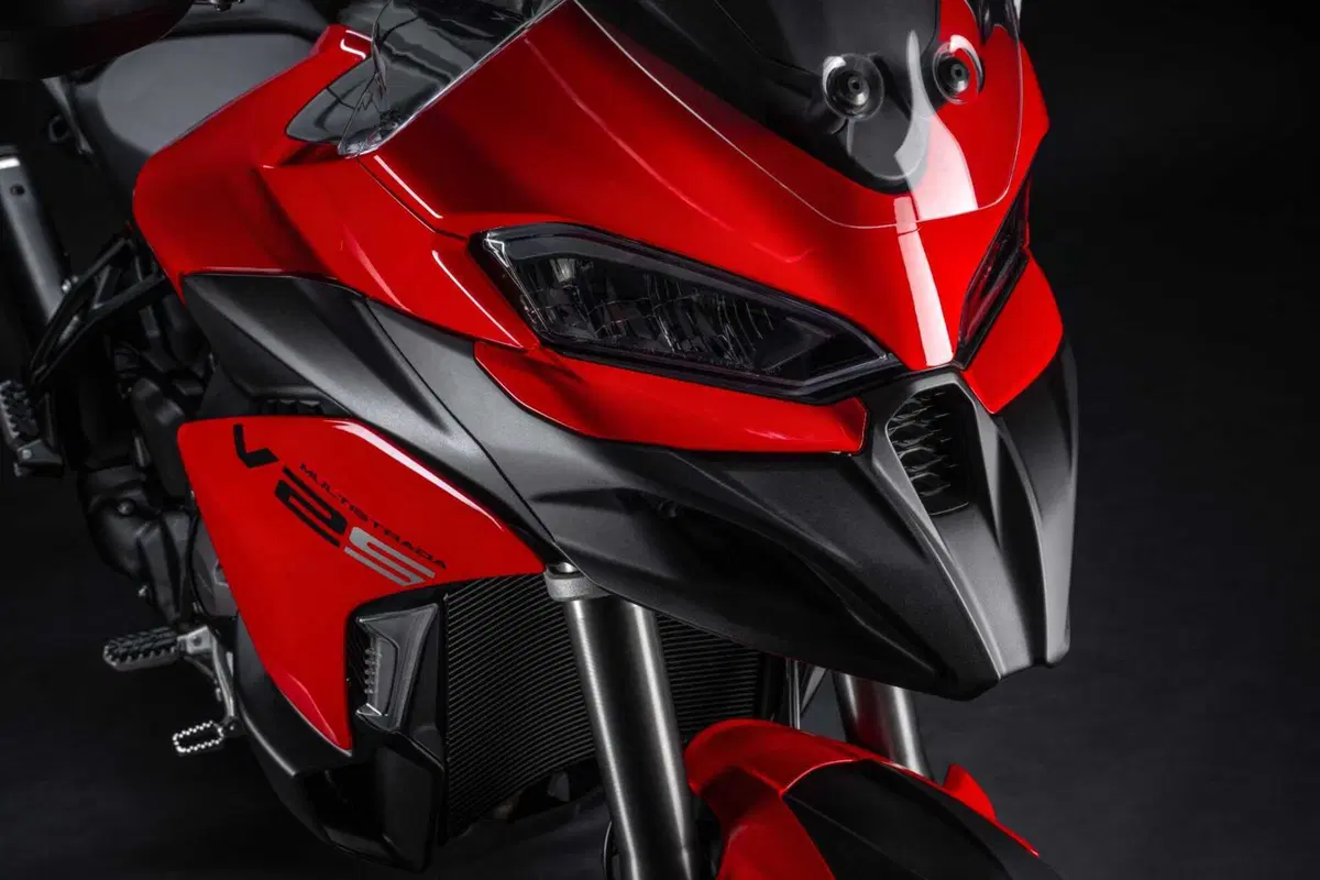 Ducati Multistrada V2 2025: tutta nuova e più leggera di 18 kg [VIDEO] (17)