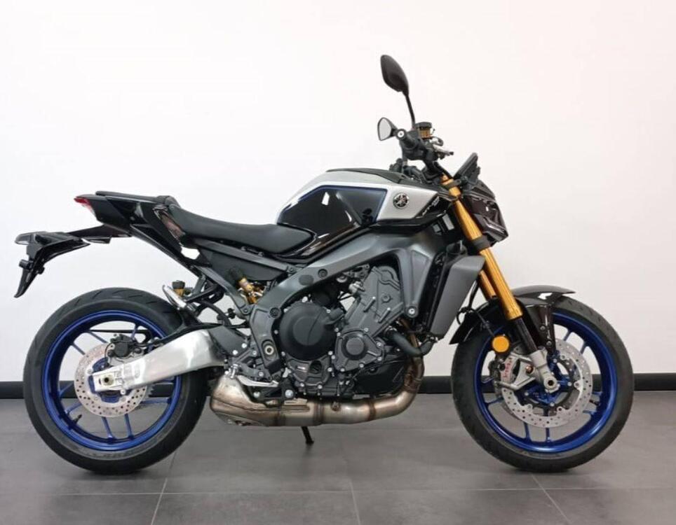 Yamaha MT-09 Y-AMT (2024 - 25) (2)