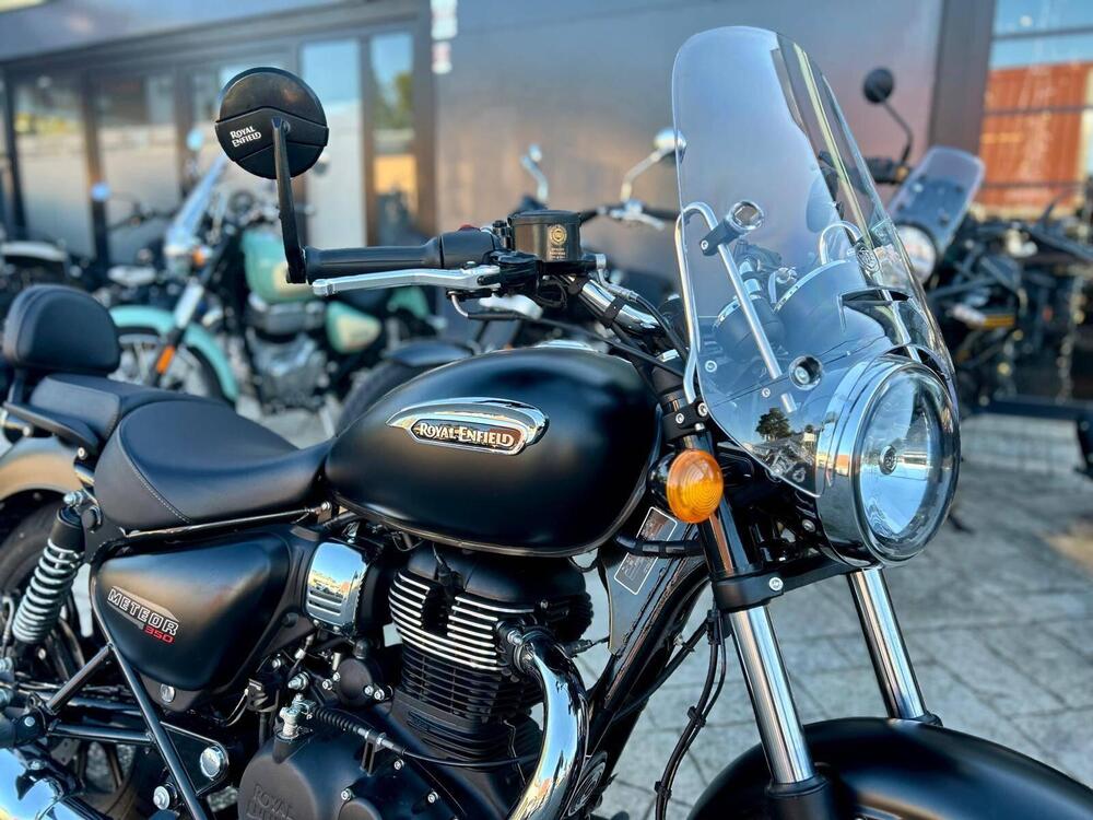 Royal Enfield Meteor 350 Stellar (2021 - 24) (5)