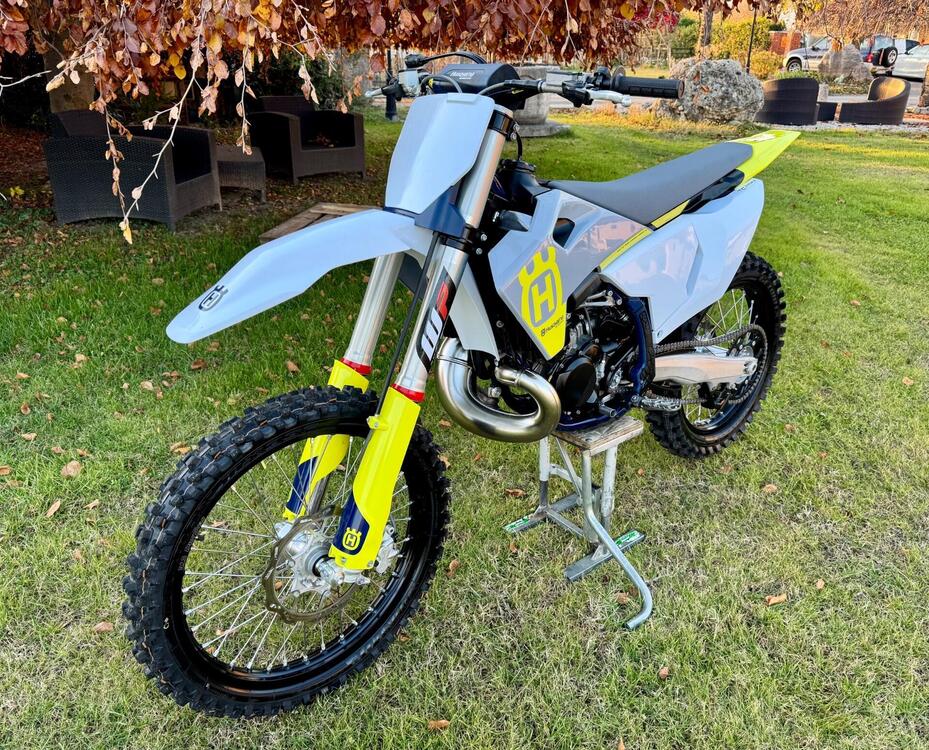 Husqvarna TC 250 (2023) (3)