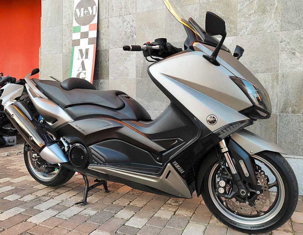 Yamaha T-Max 530 (2015 - 16) (2)